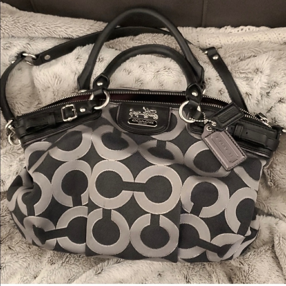 COACH NWOT 18608 GUNMETAL BLACK MADISON SIGNATURE LUREX OP ART SOPHIA MS…
